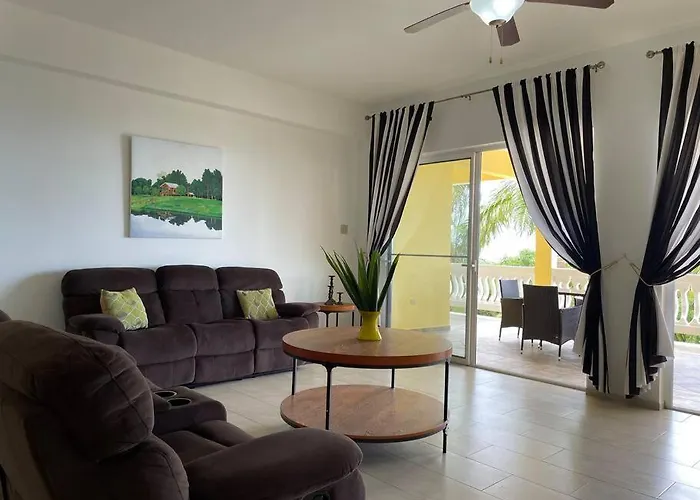 Spring Garden Mobay Luxurious Apartment *
