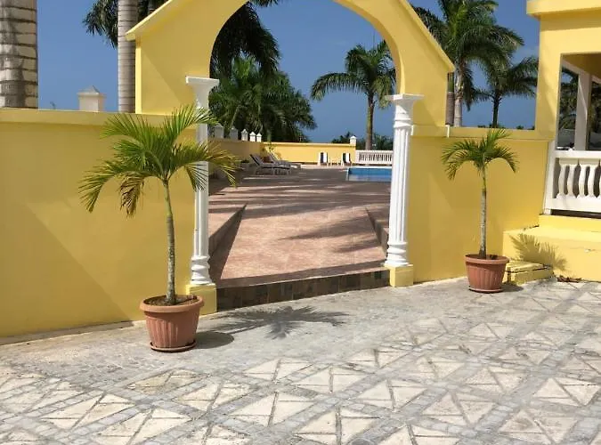 Spring Garden Mobay Luxurious